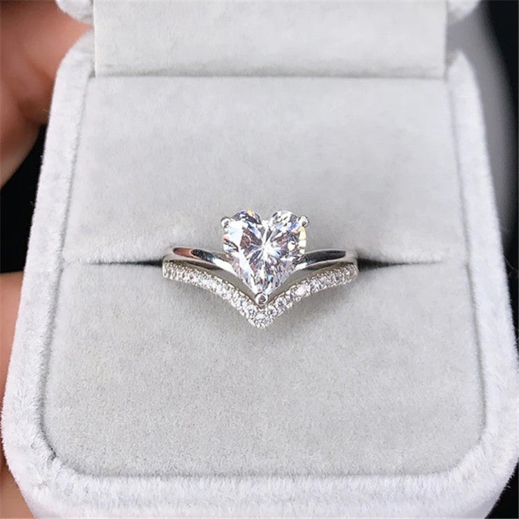 Simple Heart-Shaped Zircon Diamond Engagement Ring