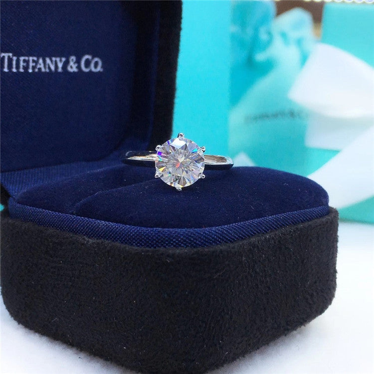 18k Gold Moissanite Diamond Ring