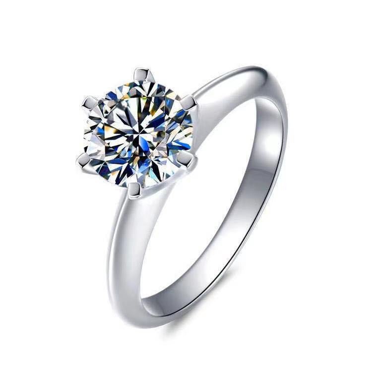 18k Gold Moissanite Diamond Ring